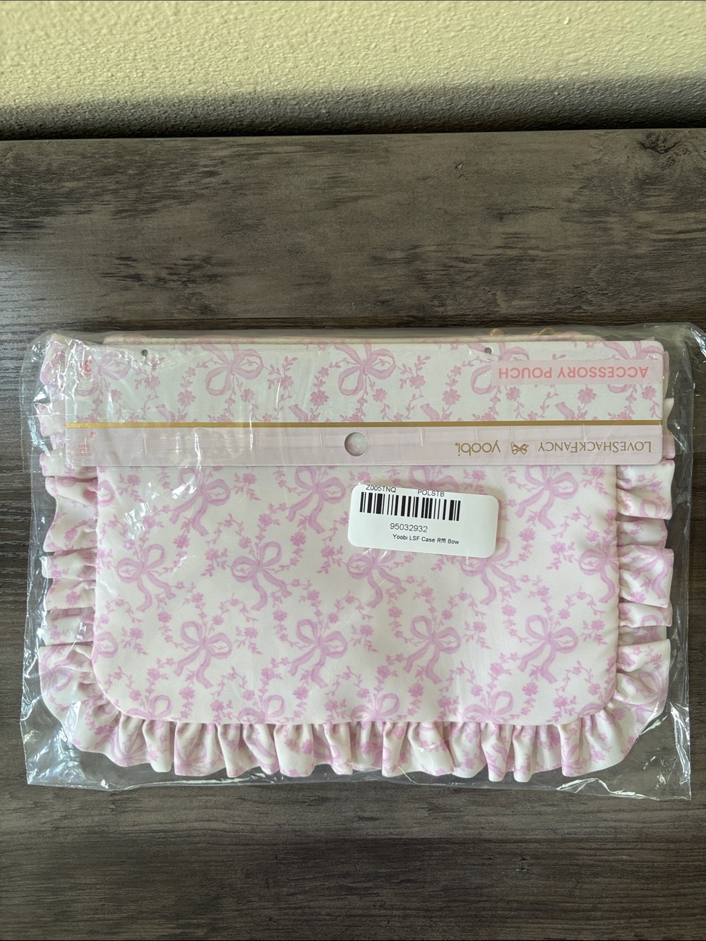 LoveShackFancy × Target - Yoobi
Coquette Bow Flat Zip Pencil Case with Ruffles - Picture 7 of 7